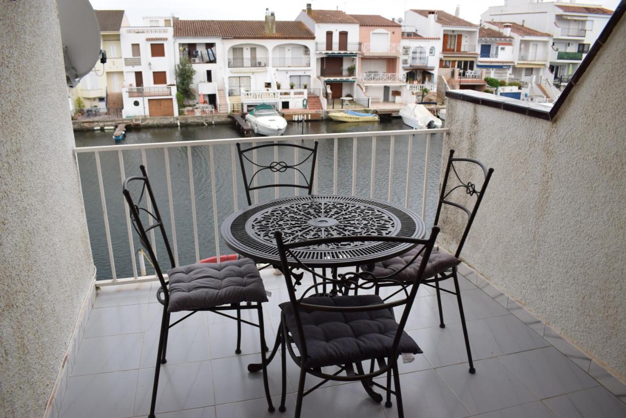 Apartamento con bonitas vistas al canal ref 337 Ampuriabrava Exterior foto